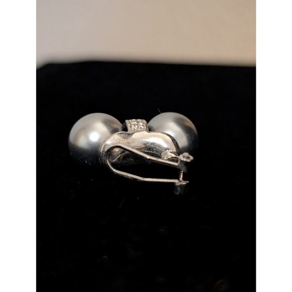 Glass Gray Pearl Rhinestone Rondelle Magnetic Ball Clasp Necklace & Earring Set - Picture 3 of 6